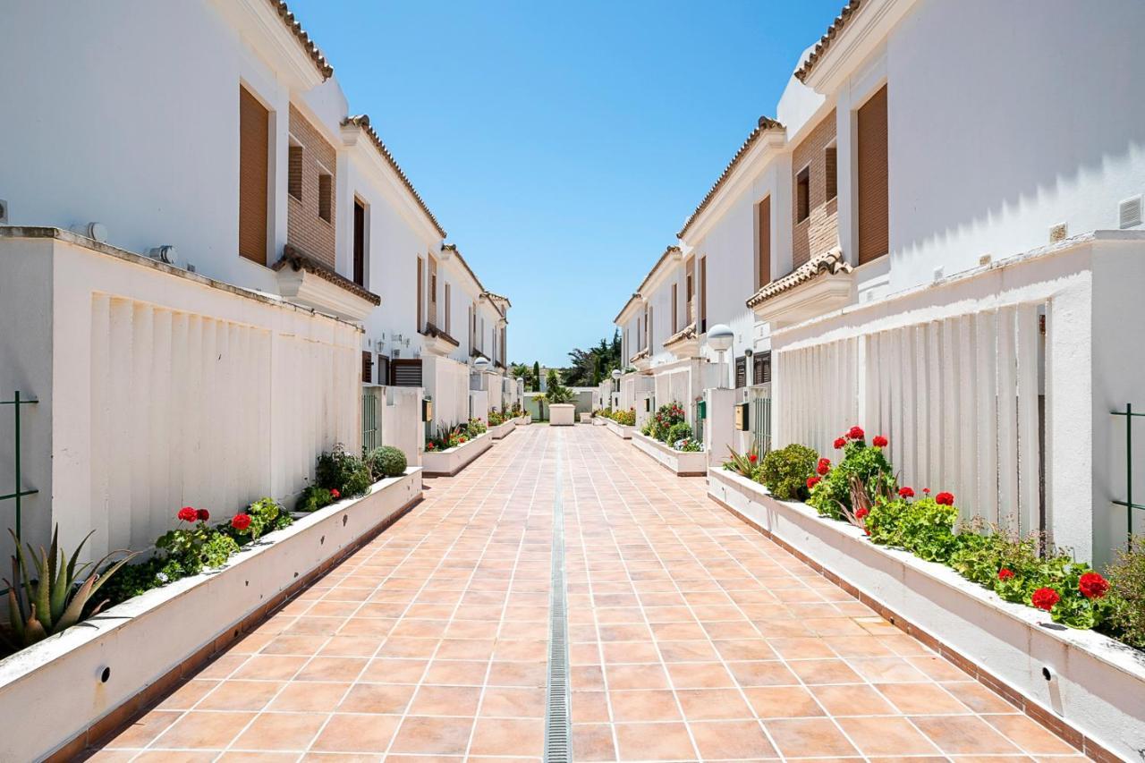 Casa Poniente en playa Fuente del Gallo Villa Conil De La Frontera Exterior foto